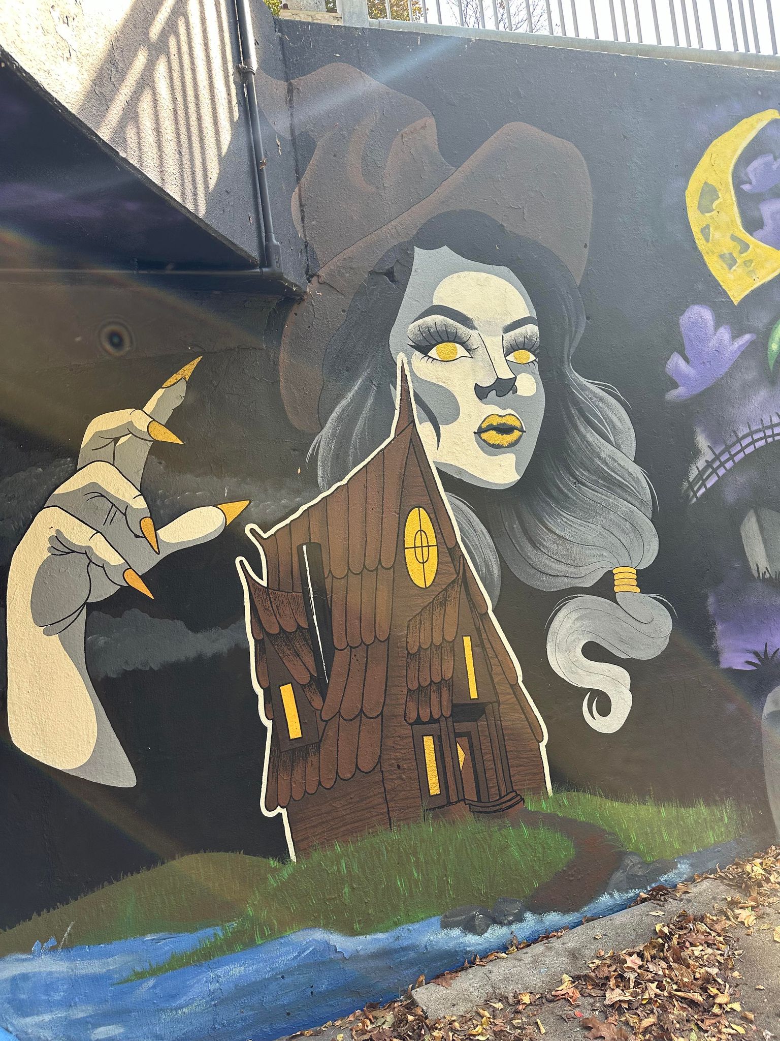 Tunnel Mural Photo 17